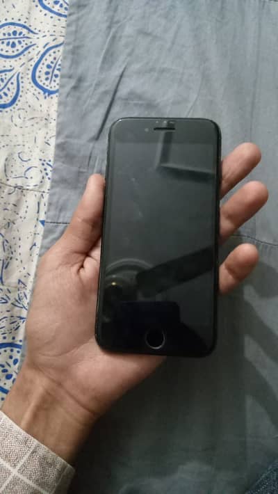 Apple iPhone 7 128 gb pta approved