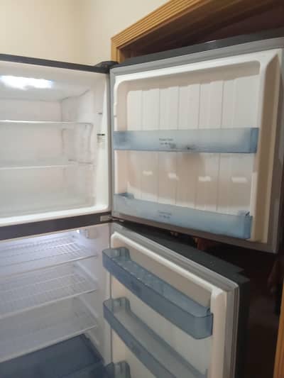gree fridge glass door jambo size condition like new