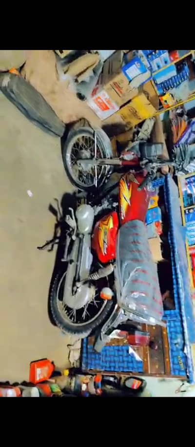 125 bike model 2013 bike Hy all ok no any falt 2021 genion Saman laaga