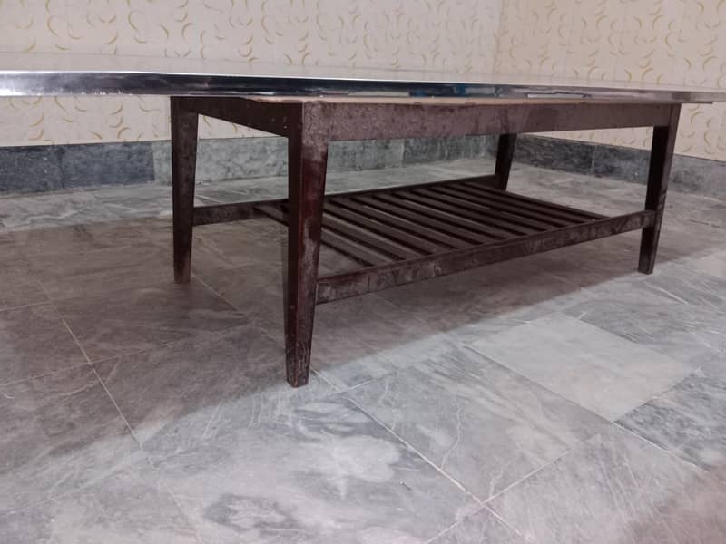 Room Table 5
