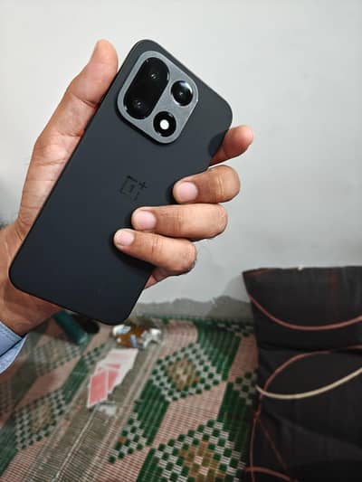 OnePlus 15