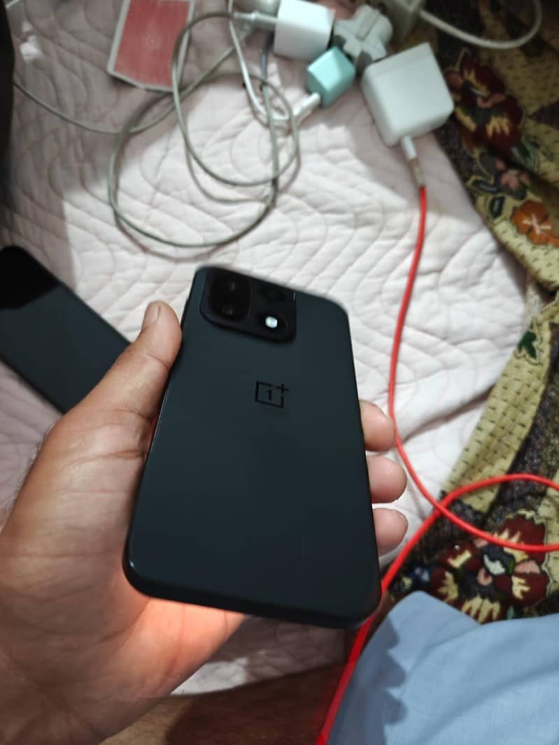 OnePlus 15 3