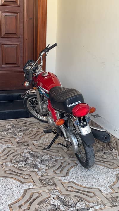 HONDA CG125 2023