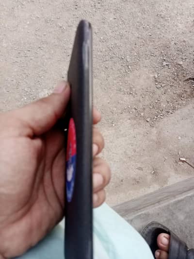 Infinix Hot 8
