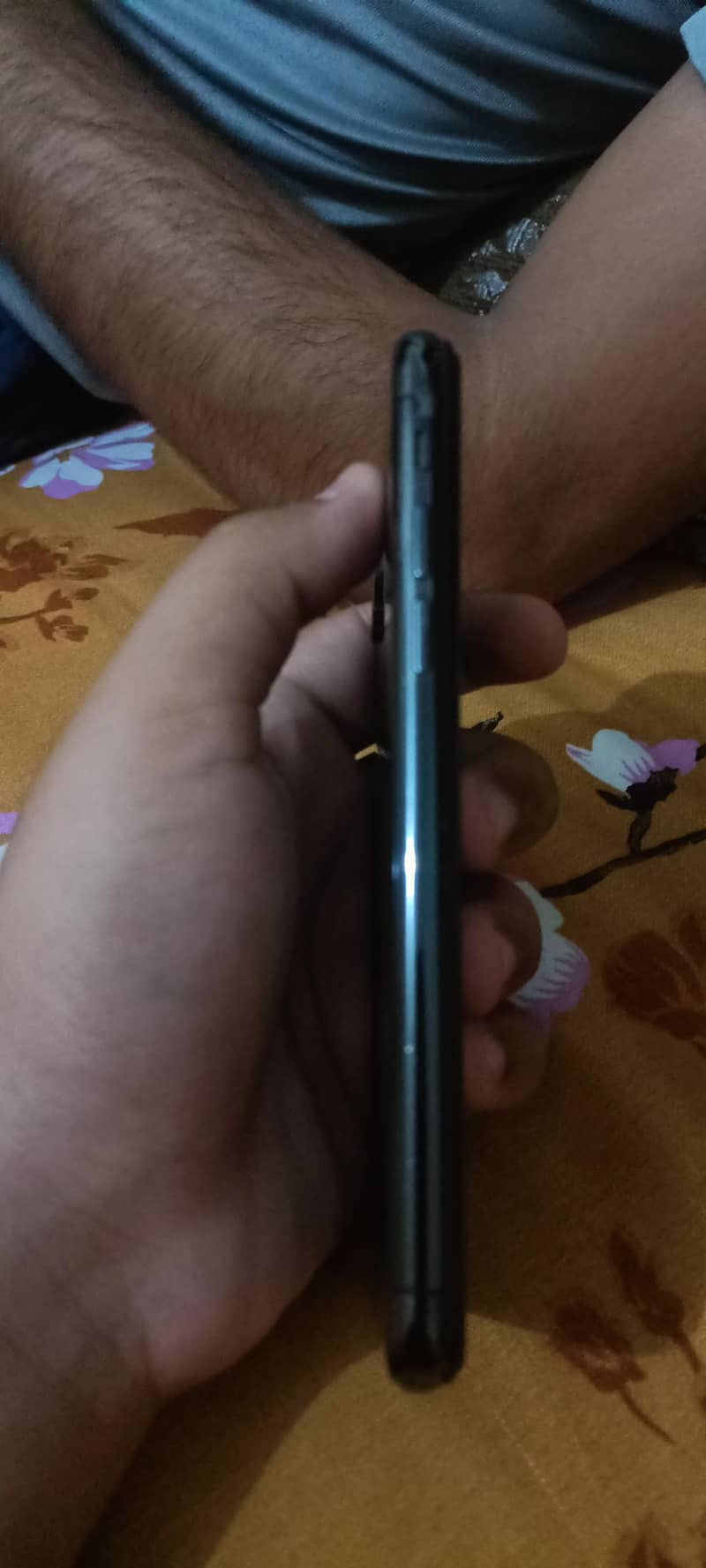 Apple iPhone X 4