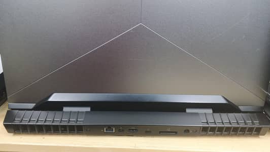 Alienware m17 R3