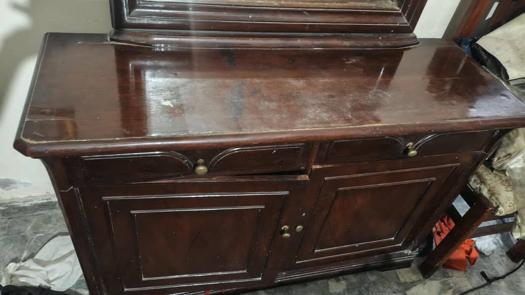 dressing table 1