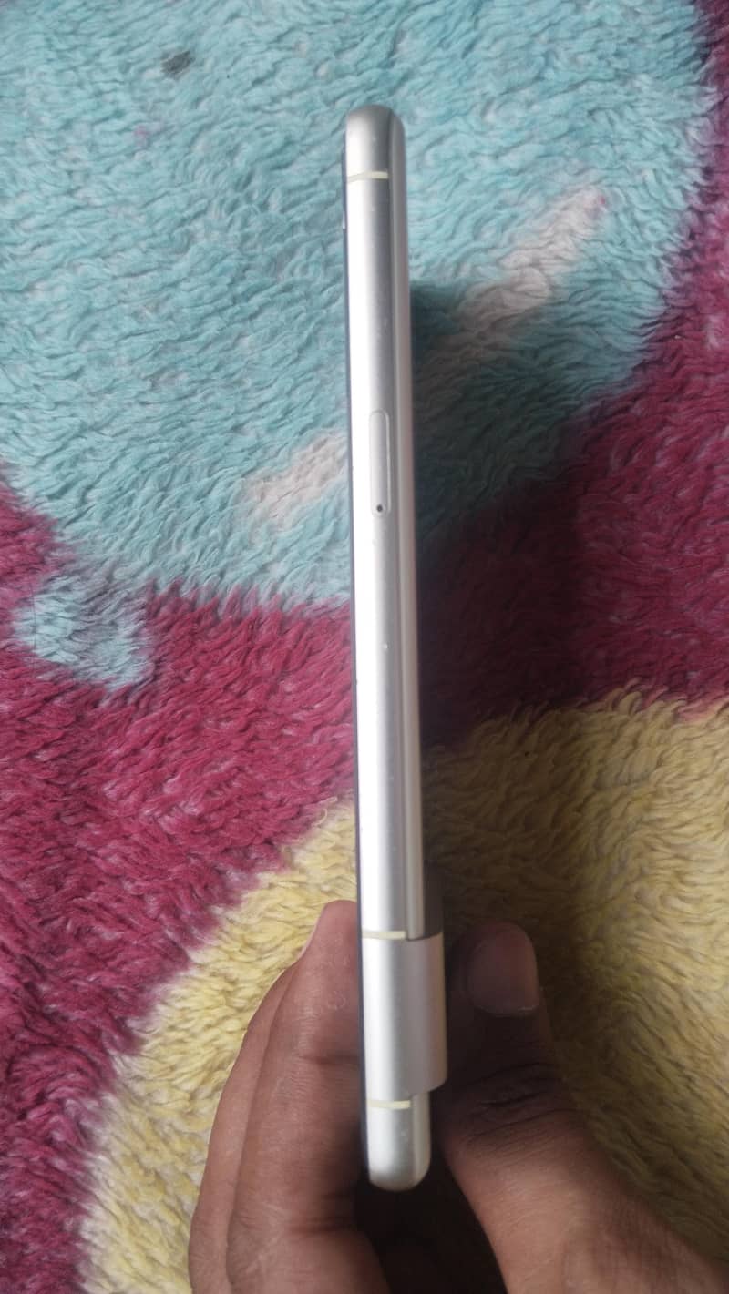Google Pixel 7 5