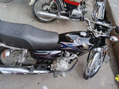 Honda CG 125 Excellent Bike| Year 2025 | 1st Owner Name