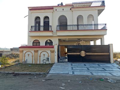 10Marla 2,5 story available for sale gulberg gareen A block