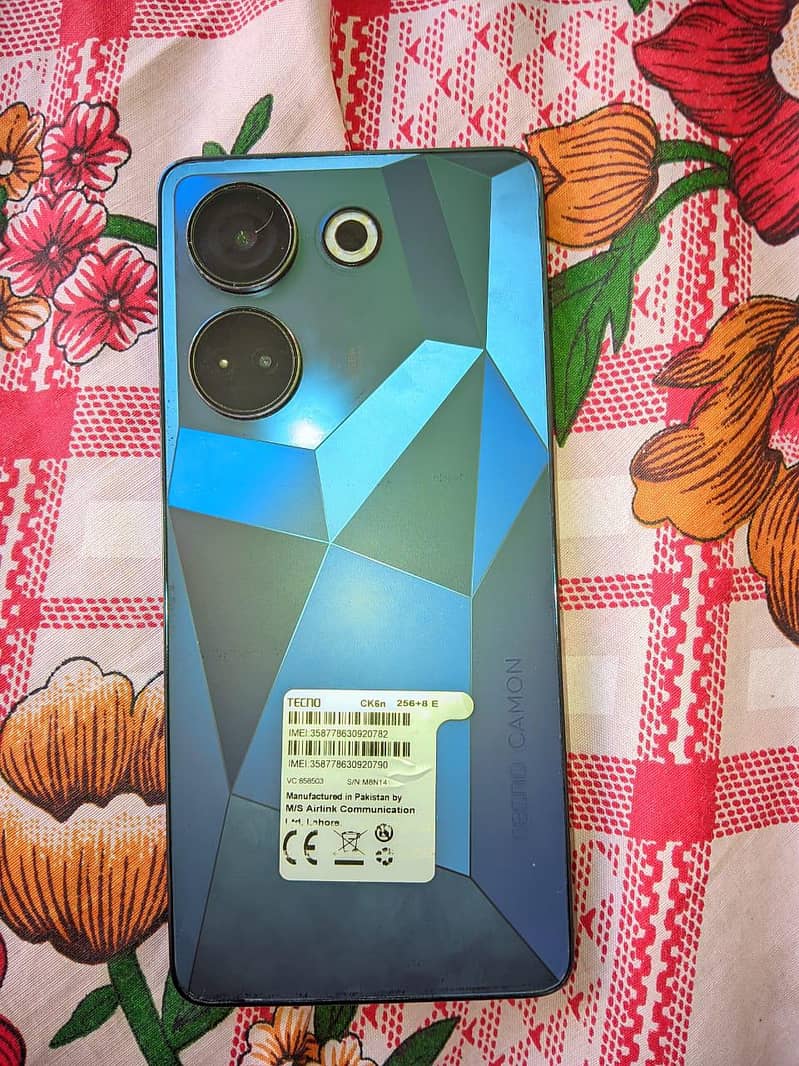 Tecno CAMON 20 0