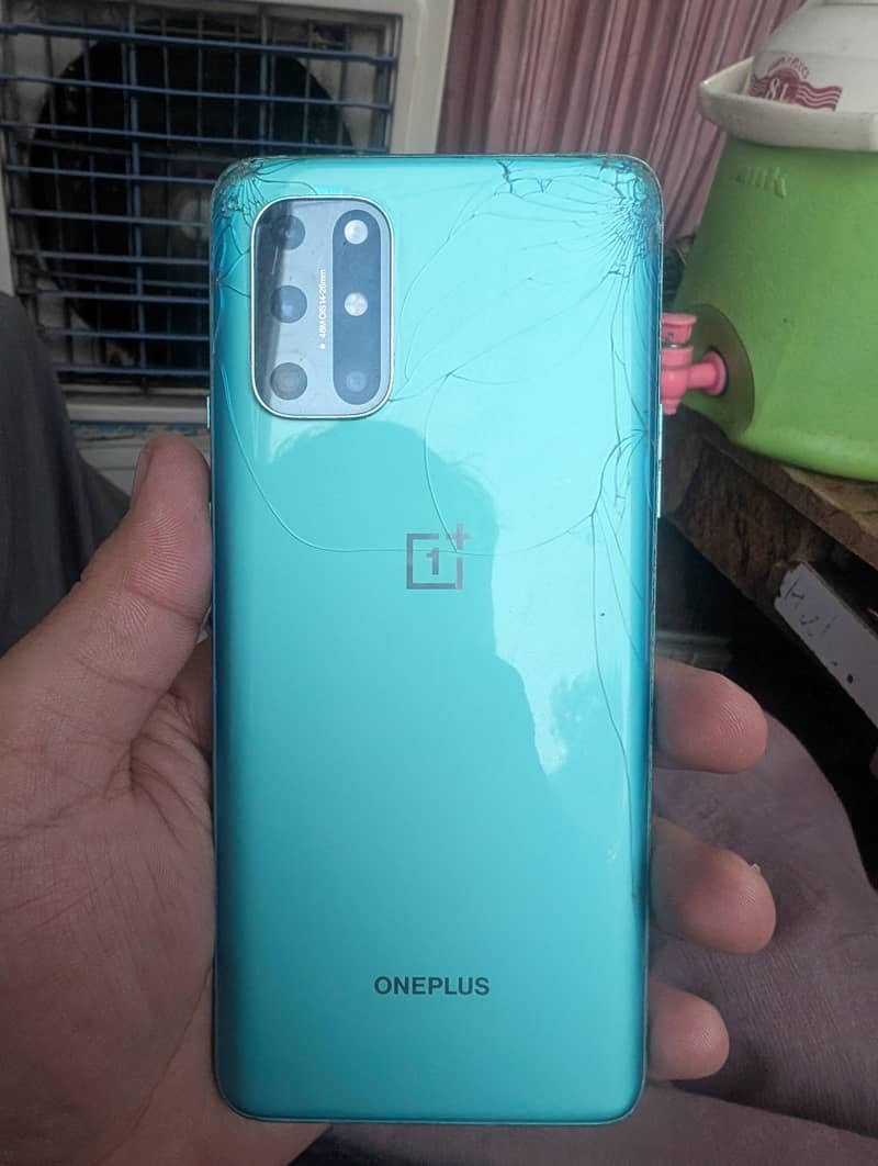 One Plus 8T 6