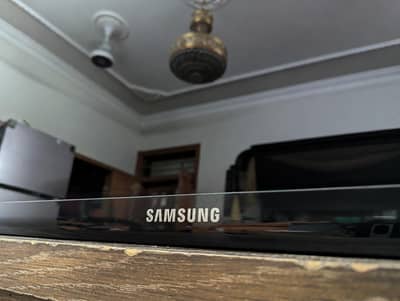 Samsung 40" FHD LED TV Original Samsung Bright Sharp high Display
