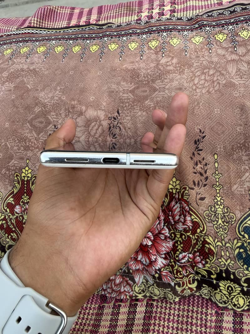 Google Pixel 6 Pro 2