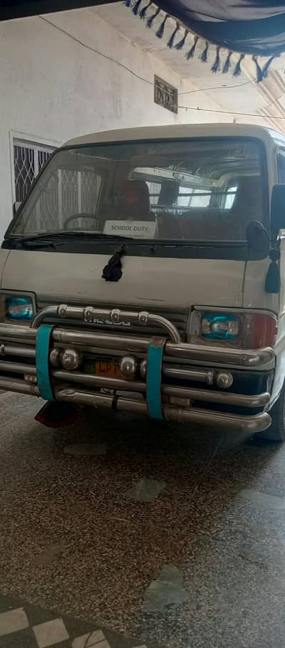 Mazada 2200 van