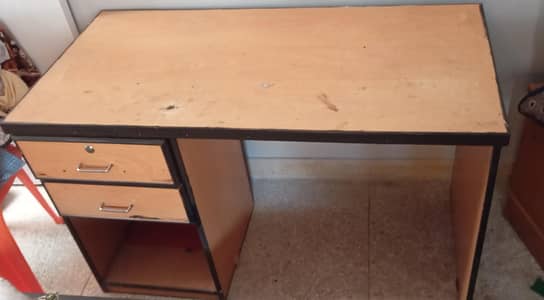 Office table for sale