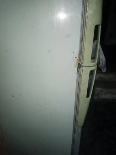 urgent sale frige all ok bs gas dalwani h location shahdar