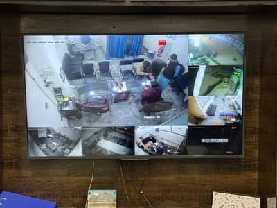 55 Inch Smart Android LCD TV with WiFi