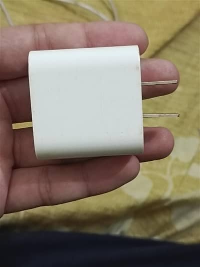 Iphone original 20w charger