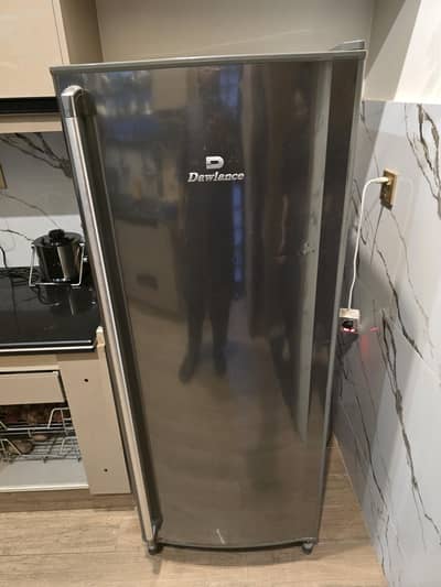 dawlance vertical deep frezer
