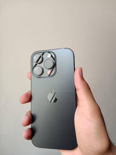 Apple iPhone 16 Pro