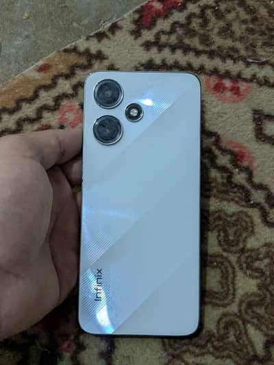 Infinix Hot 30 Play