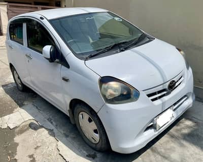 Toyota Pixis Epoch 2012