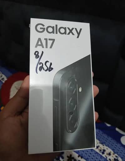 Samsung A17  ( 8/256 )