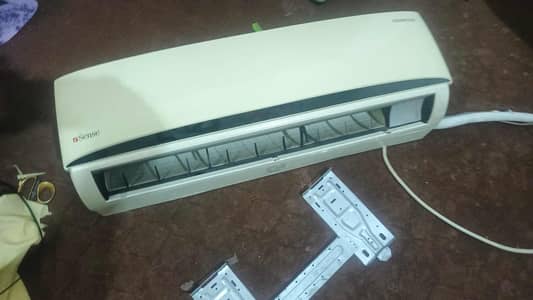 kenwood A. C 1.5 ton Excellent condition 03214822990