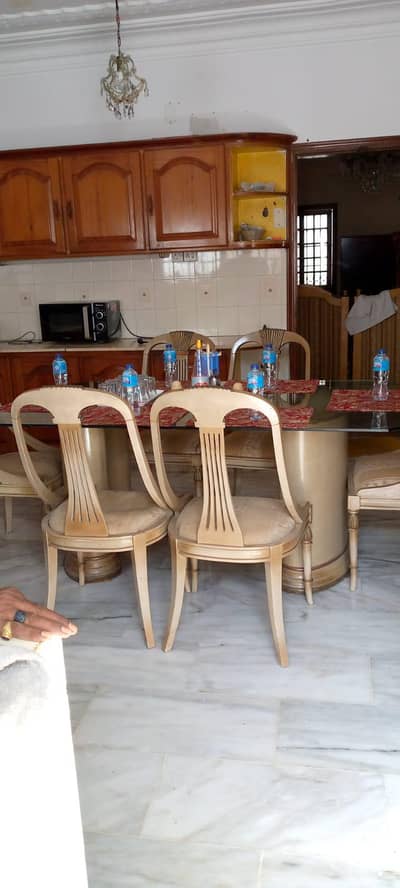 Premium 6-Chair Dining Table Set with Glass Top – Excellent Condition