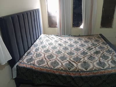 Double bed and 1 side table