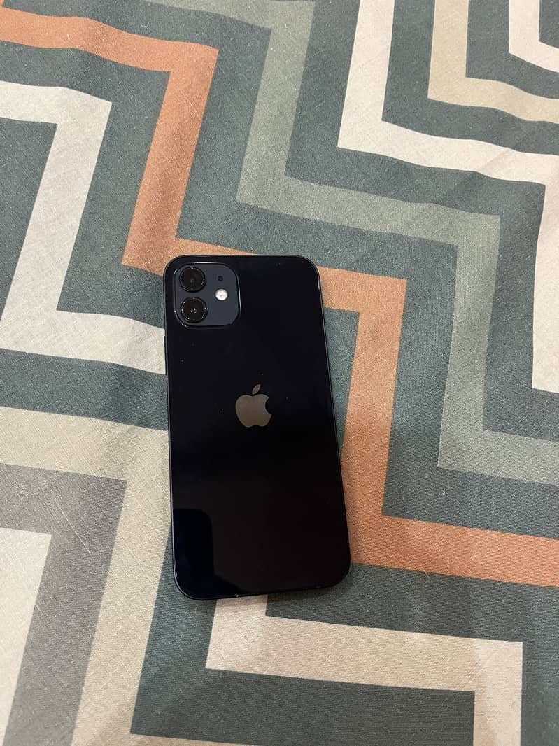 Apple iPhone 12 12