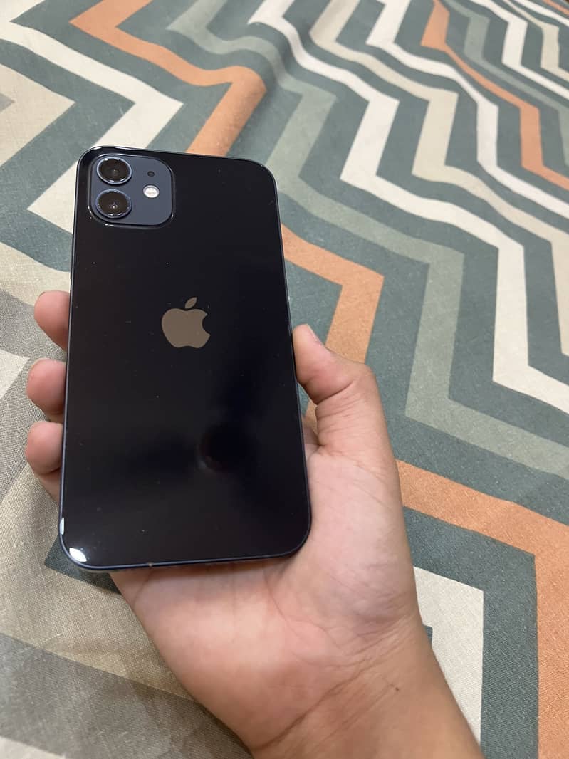Apple iPhone 12 15