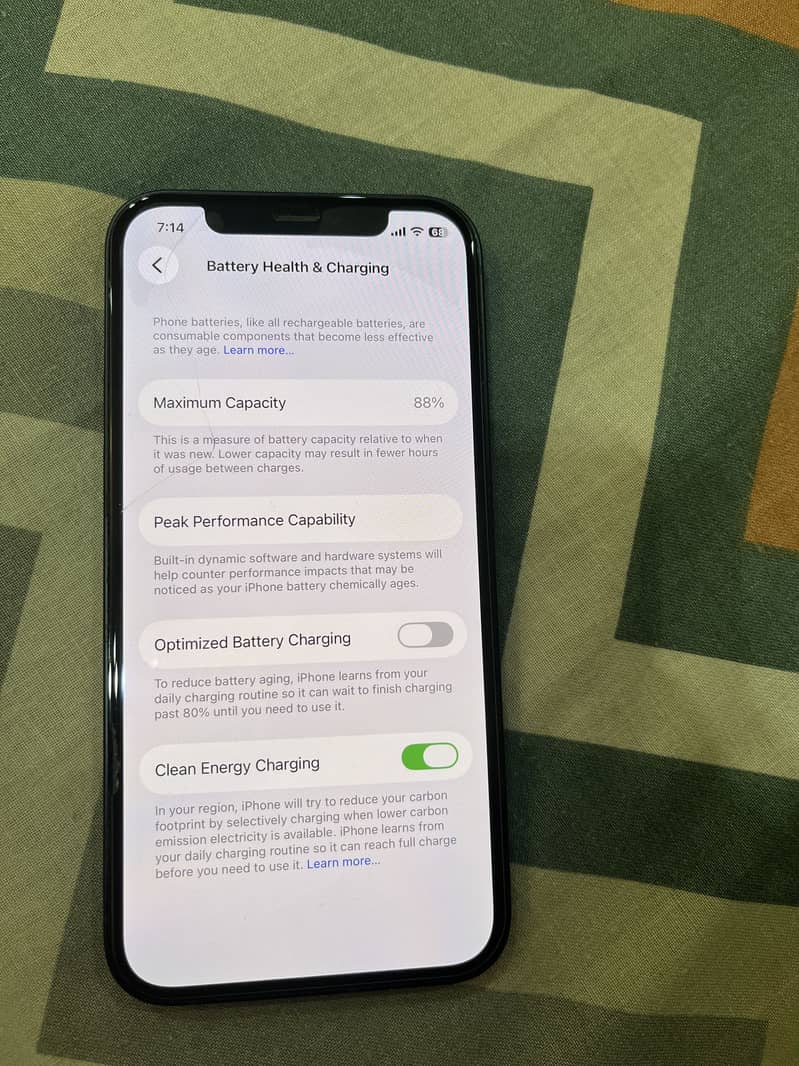 Apple iPhone 12 17