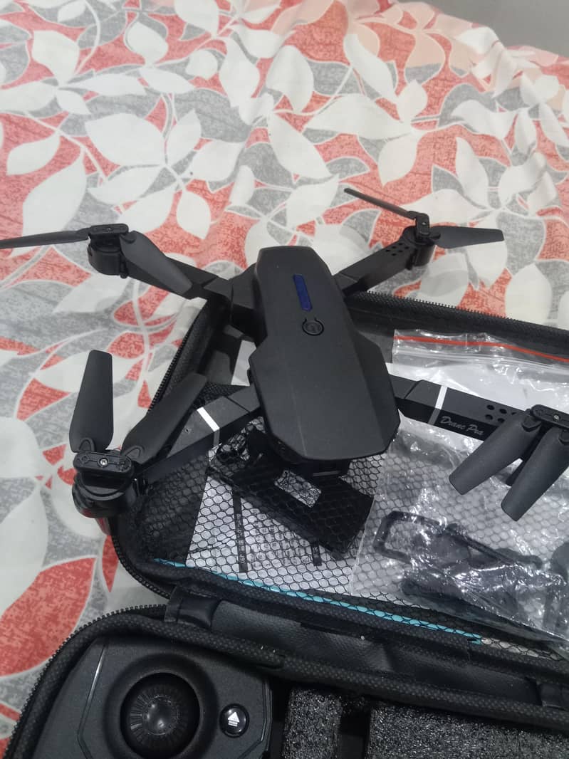 Drone E88 3