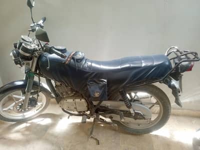 Suzuki GS 150 2018