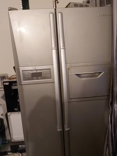 dawalance double door fridge