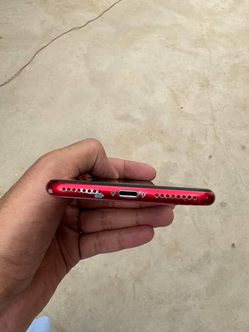 Apple iPhone 8 Plus 4