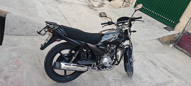 Yamaha YB125-DX