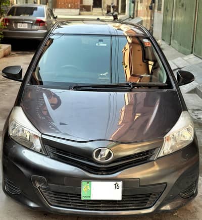 Toyota Vitz 2016