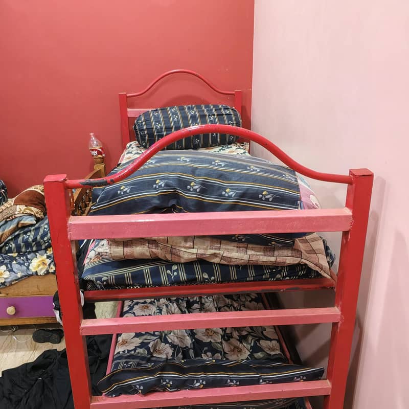 Double bed. 3