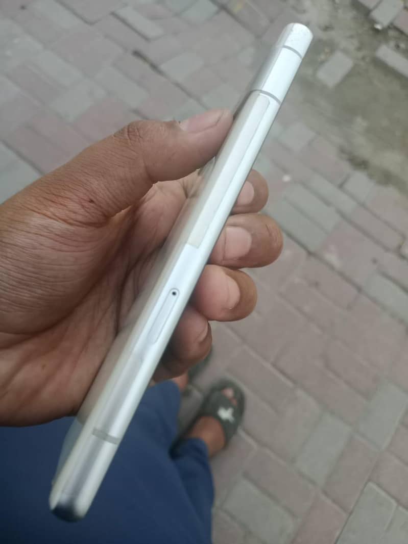 Google Pixel 7a 1