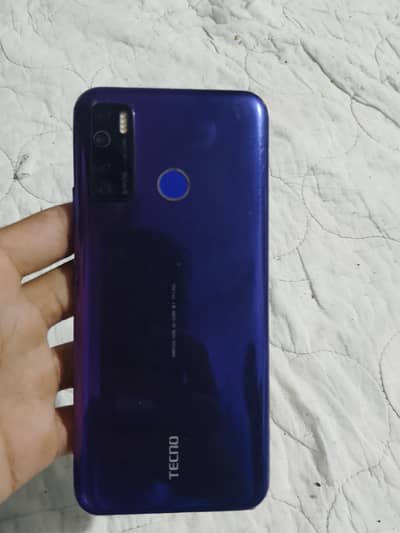Tecno CAMON 15