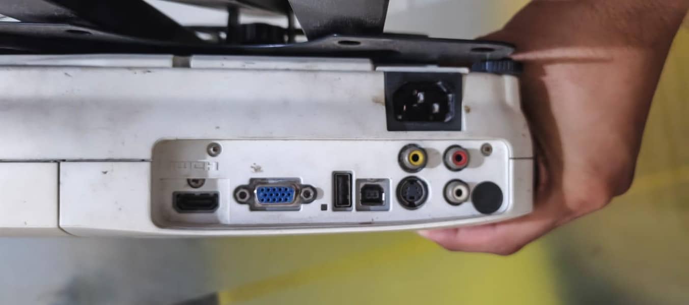 Epson projector 3