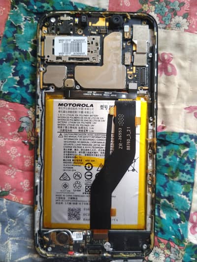 moto P30 screen dmg only Other Parts