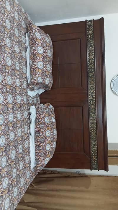 wooden bed set