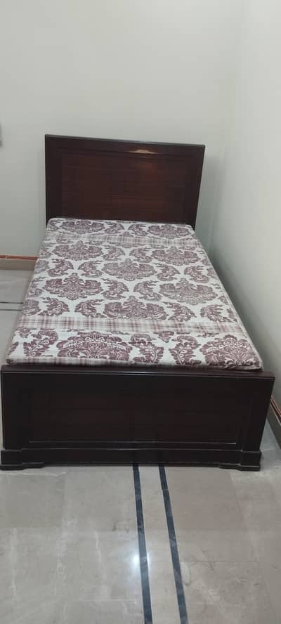 Single Bed with Moltyfoam mattress for sale