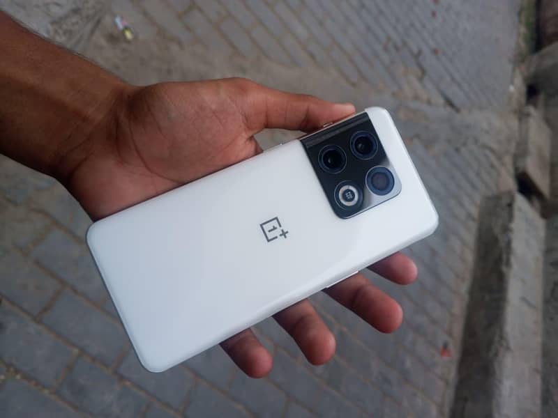 One Plus 10 Pro 0