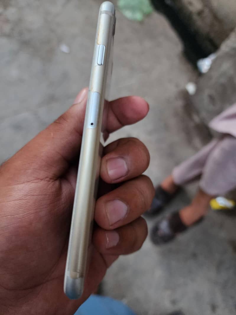 Apple iPhone 8 2