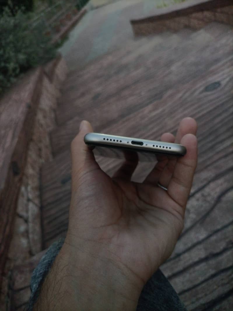 Apple iPhone 11 2